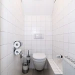 Eigenes Badezimmer im Doppel- oder Zweibettzimmer mit Dusche und WC