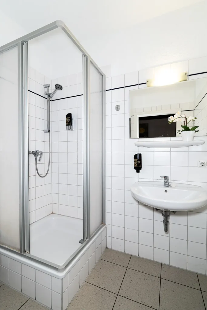 Ruhiges Zimmer nahe Berlin Zehlendorf ideal fuer Geschaeftsreisende