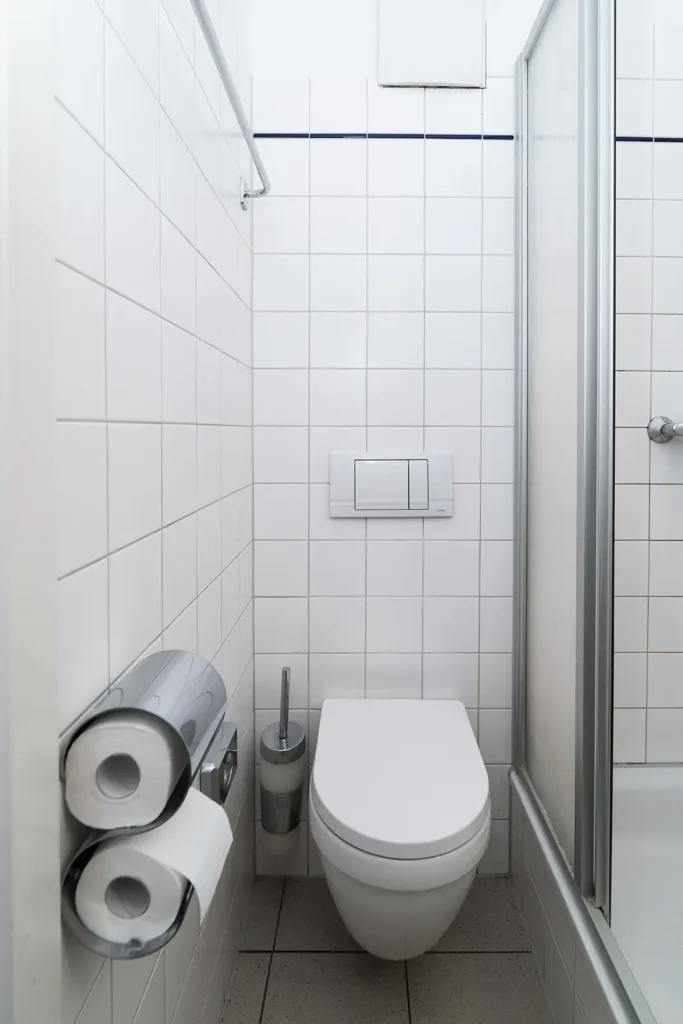 Komfortables Zimmer nahe Potsdam mit praktischem Arbeitsplatz